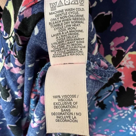 Victoria’s Secret floral kimono coverup - Picture 6 of 7